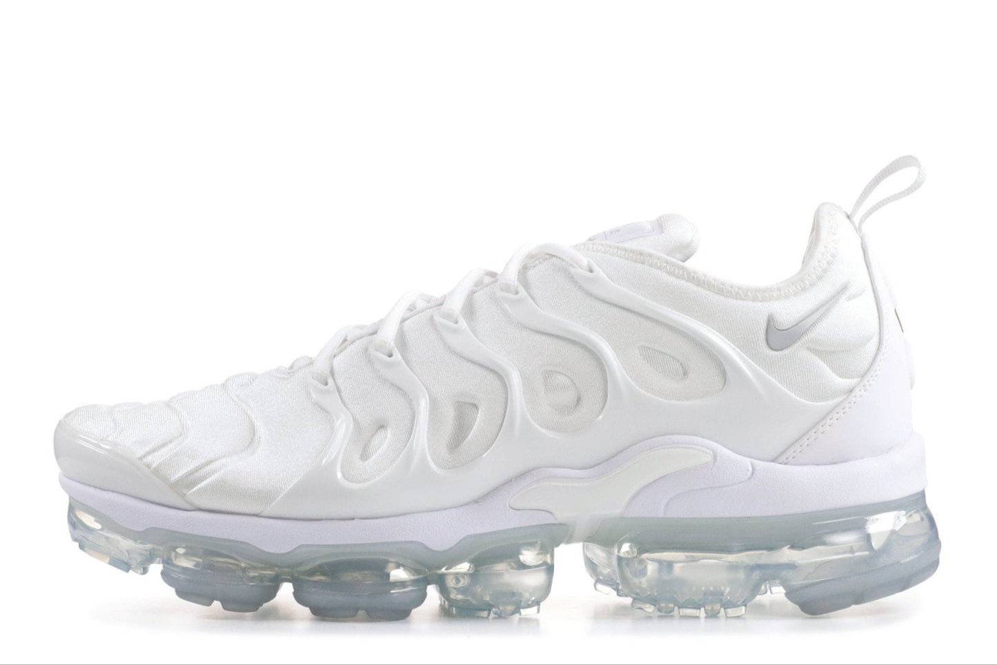 NIKE AIR VAPORMAX PLUS TRIPLE WHITE