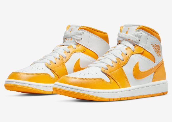 Air Jordan 1 Mid WMNS University Gold