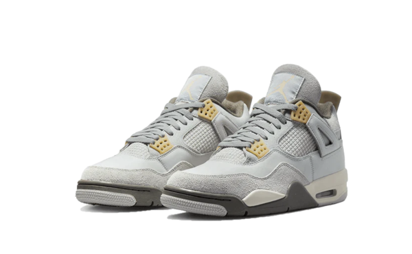 Air Jordan 4 SE Craft Photon Dust