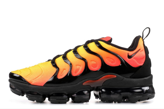 NIKE AIR VAPORMAX PLUS SUNSET