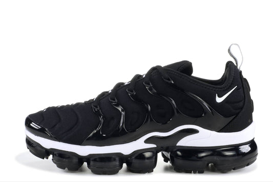 NIKE AIR VAPORMAX PLUS OVERBRANDING