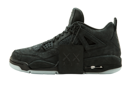 KAWS x Air Jordan 4 Negro