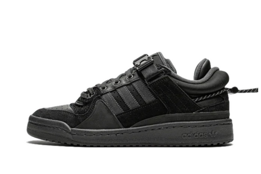 Bad Bunny x Forum Buckle Low FULL BLACK